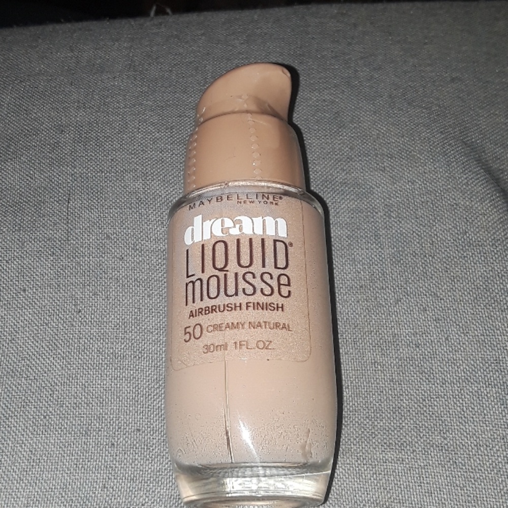 Makeup, liquid foundation